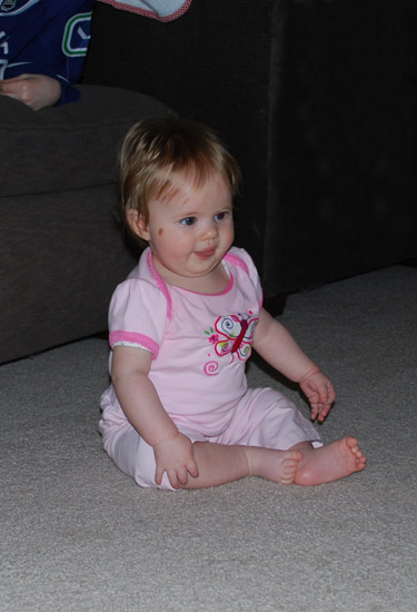 zoe sitting up